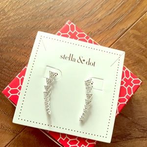 Stella & Dot, Pave Triangle Path Ear Climber